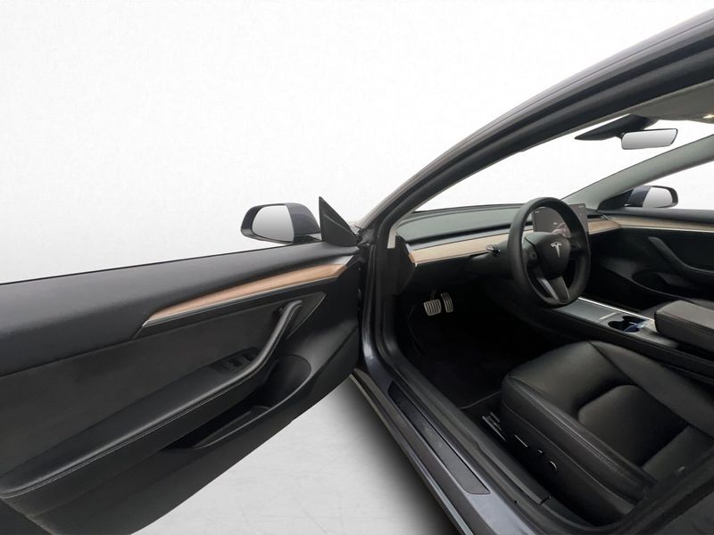 Tesla Model 3 bild 9