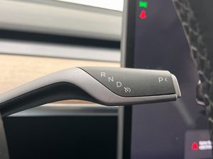 Tesla Model 3 bild 27