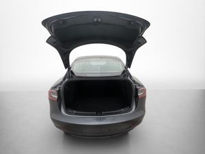 Tesla Model 3 bild 8