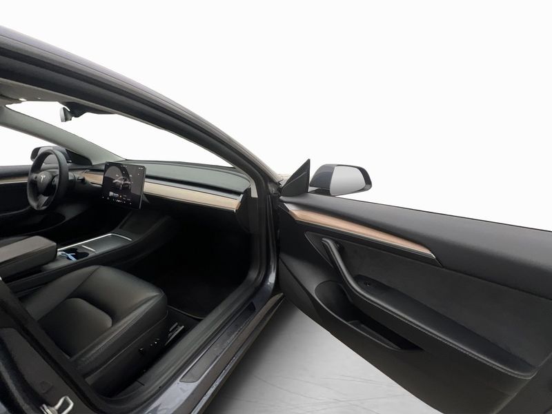 Tesla Model 3 bild 22