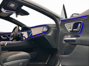 Mercedes EQE43 AMG bild 26