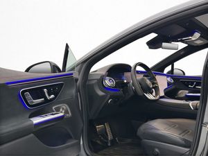 Mercedes EQE43 AMG bild 8