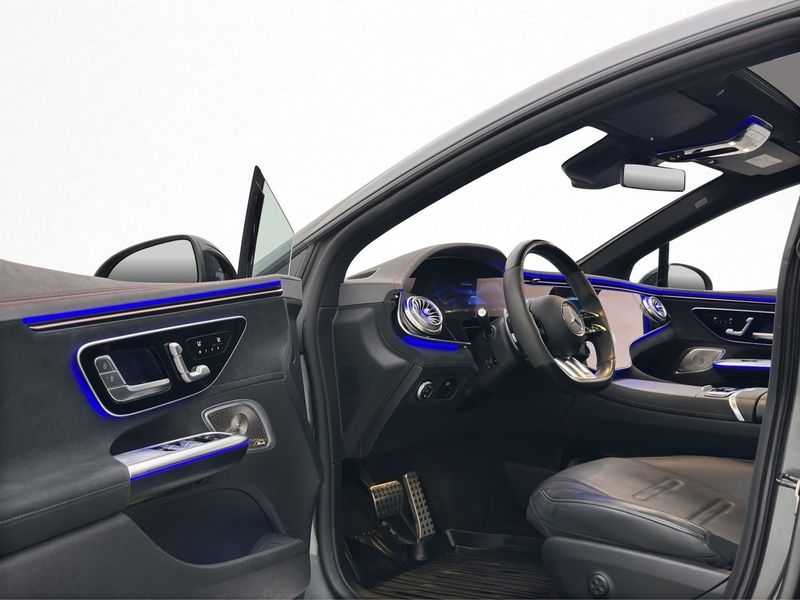 Mercedes EQE43 AMG bild 8