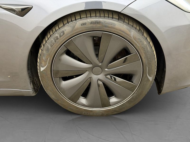 Tesla Model S bild 37
