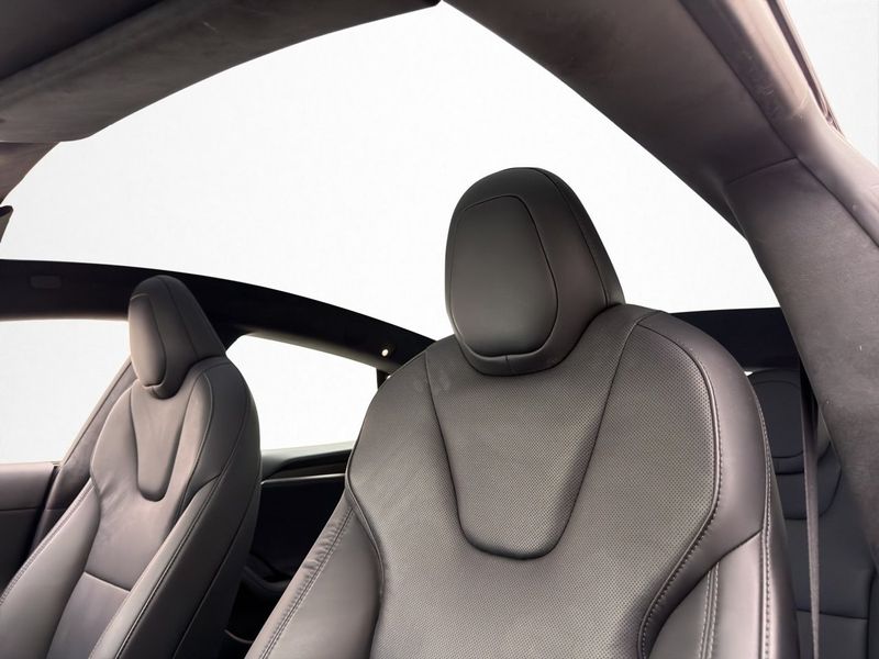 Tesla Model S bild 11