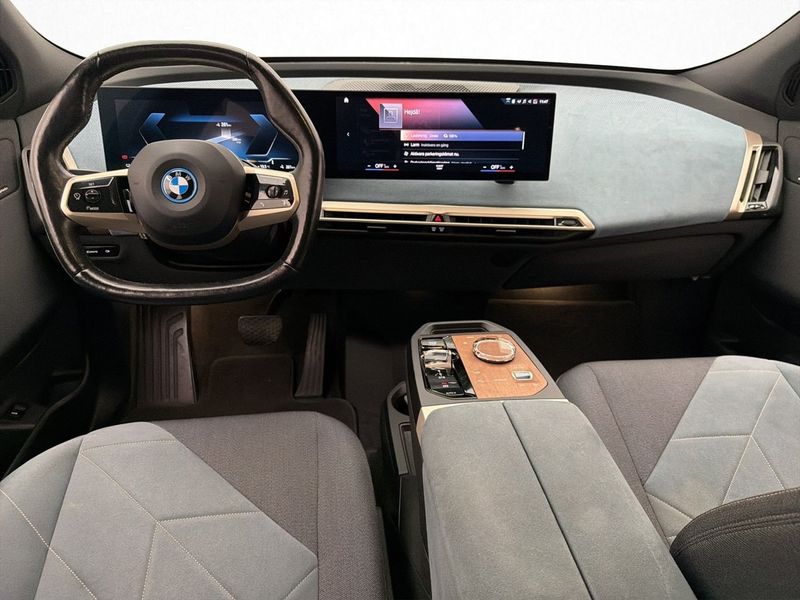 BMW iX bild 10