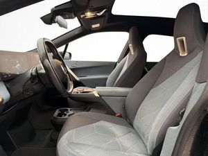 BMW iX bild 11