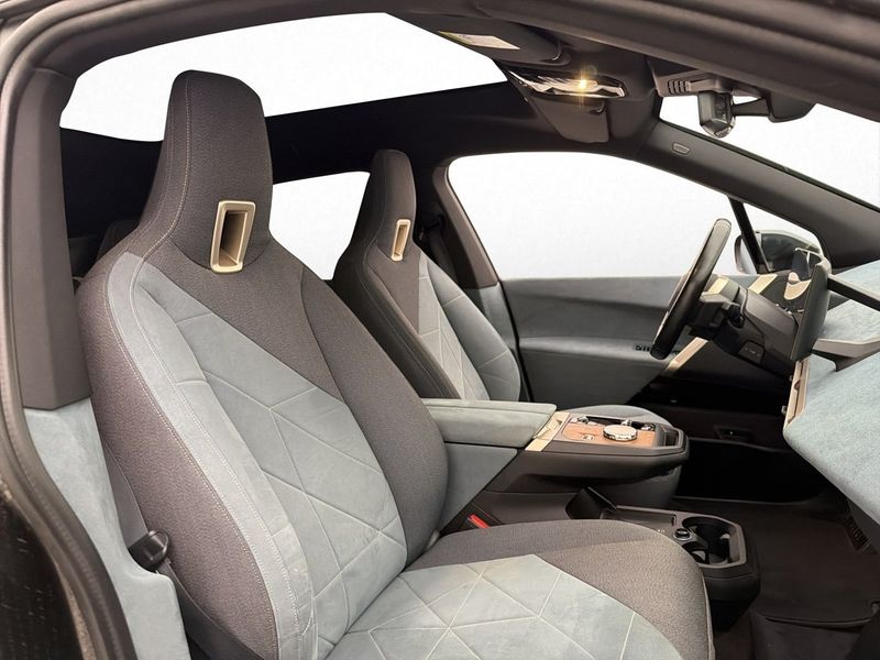 BMW iX bild 20