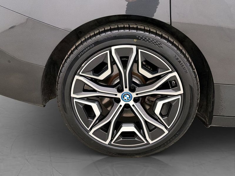 BMW iX bild 25