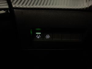 Peugeot e-208 bild 22