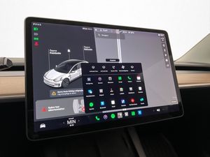 Tesla Model 3 bild 20