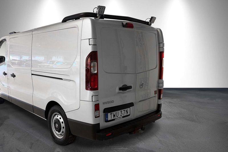 Nissan NV300 bild 2