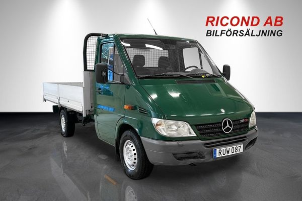 Mercedes Sprinter 313 CDI AUTOMAT LÅGMIL LÅNG FLAKBIL VÄRMARE V-HJUL - 2001