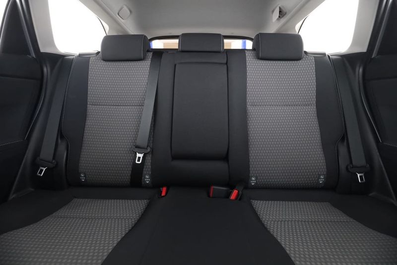 Toyota Auris bild 16