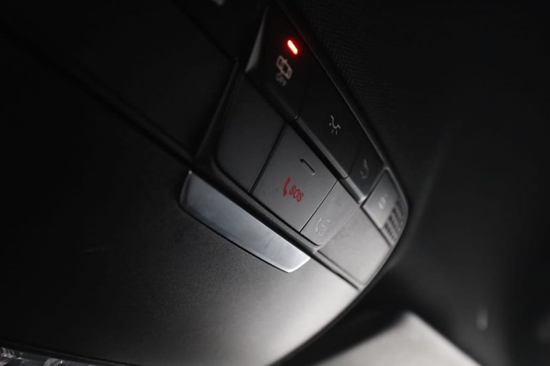 Mercedes E300 bild 34