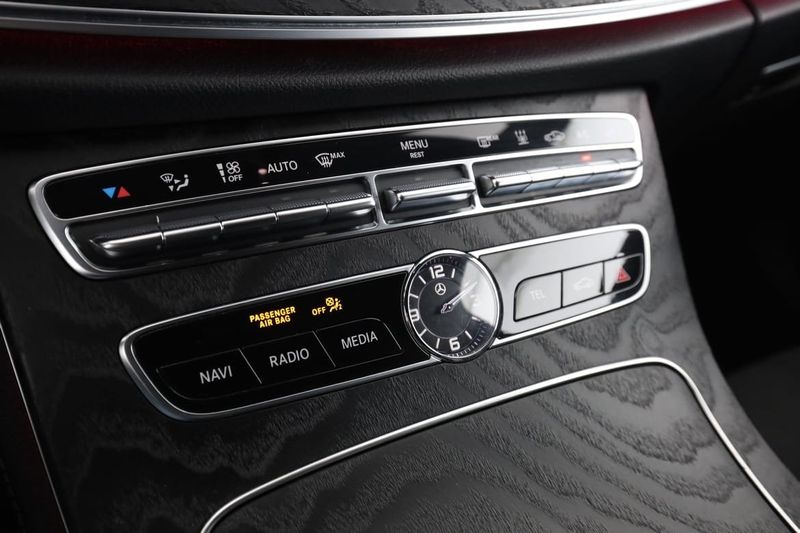 Mercedes E300 bild 25