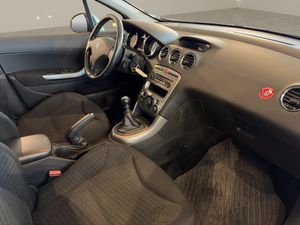 Peugeot 308 SW bild 12