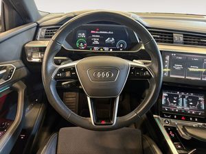 Audi e-tron Sportback bild 13