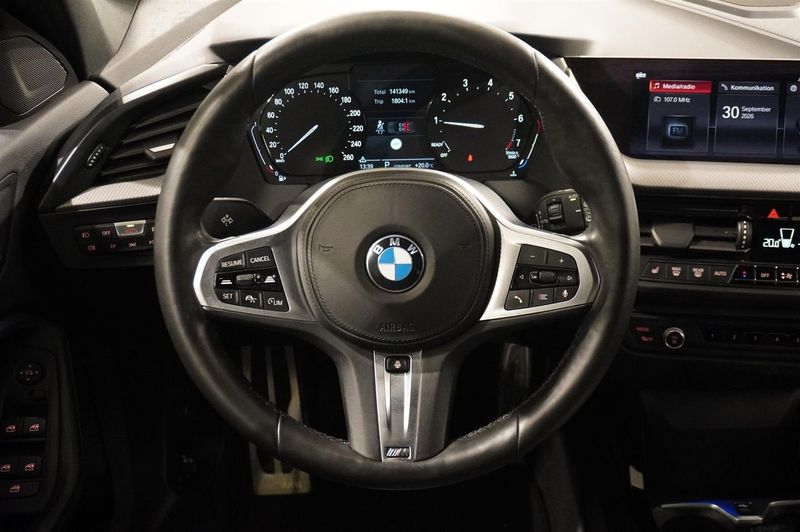 BMW 118 bild 11