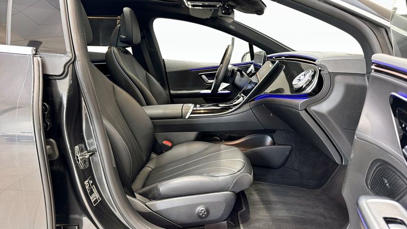 Mercedes EQE350 bild 13