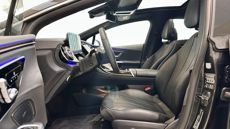 Mercedes EQE350 bild 11