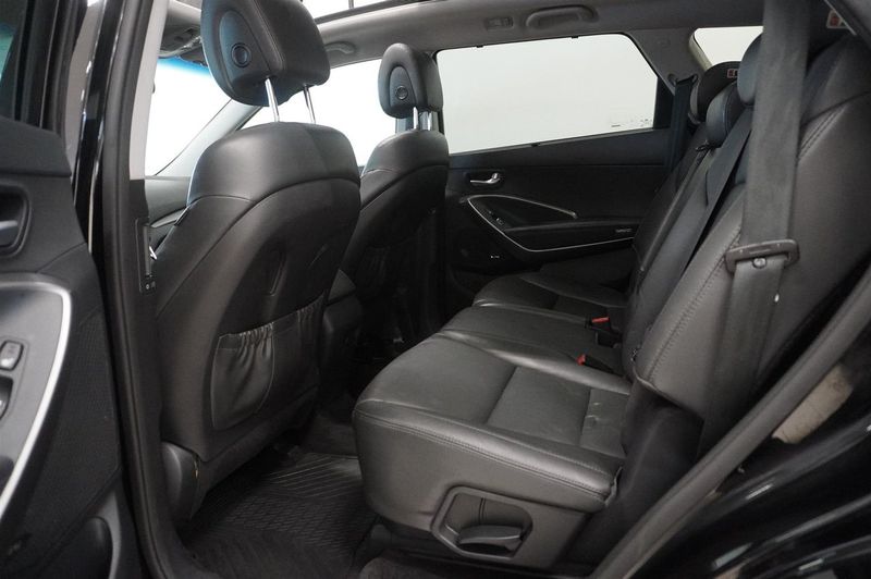 Hyundai Grand Santa Fe bild 8