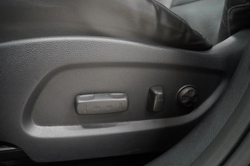 Hyundai Grand Santa Fe bild 10