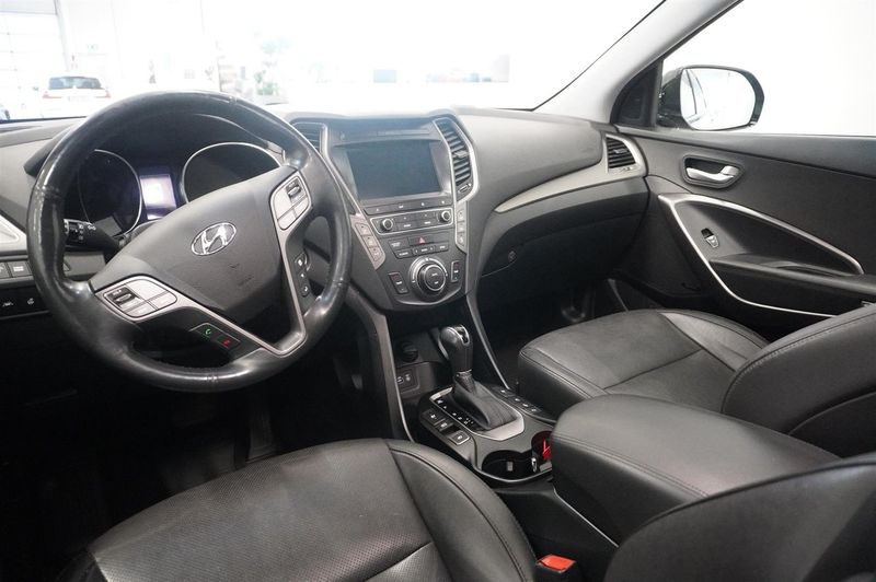 Hyundai Grand Santa Fe bild 9