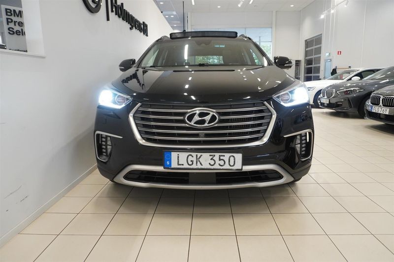 Hyundai Grand Santa Fe bild 4