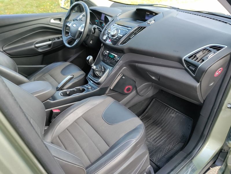 Ford Kuga bild 6