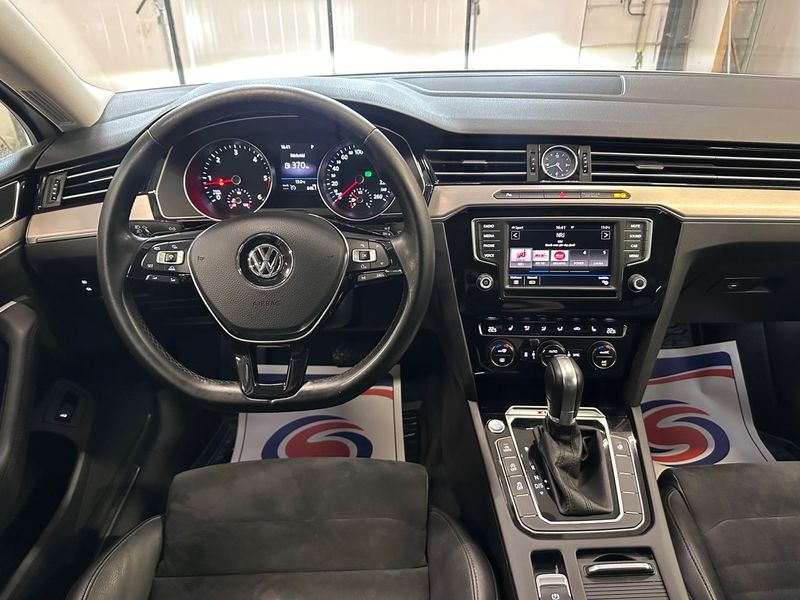 Volkswagen Passat bild 10