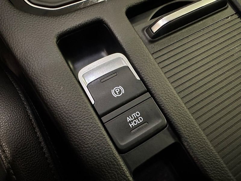 Volkswagen Passat bild 16