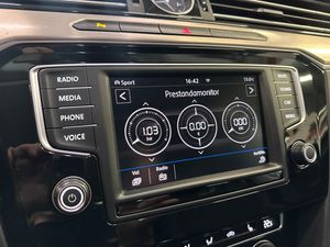 Volkswagen Passat bild 15
