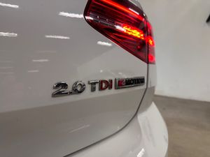 Volkswagen Passat bild 8