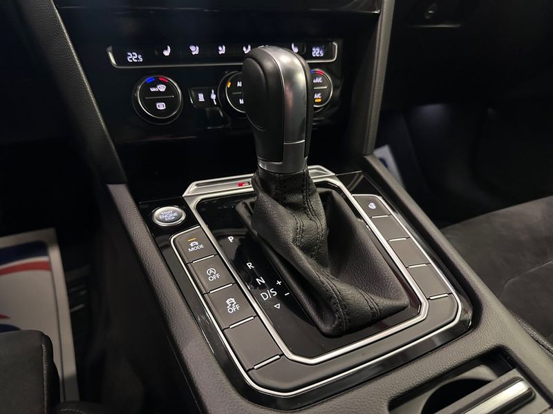 Volkswagen Passat bild 11
