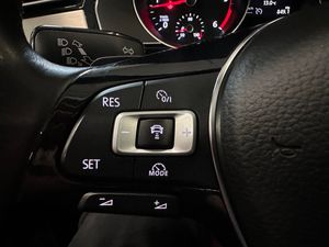 Volkswagen Passat bild 18