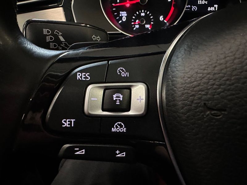 Volkswagen Passat bild 18