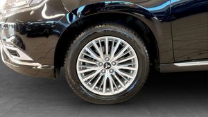 Mitsubishi Outlander bild 9