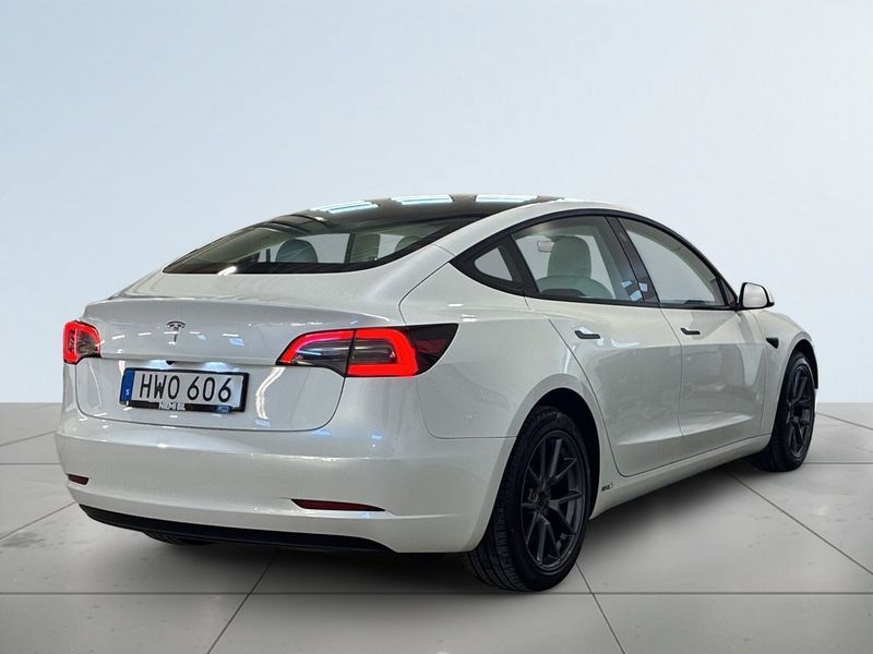 Tesla Model 3 bild 6