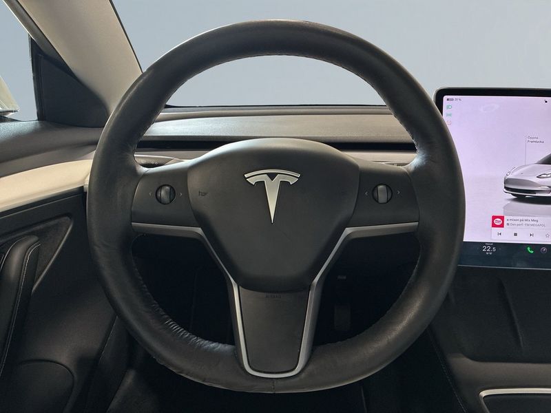 Tesla Model 3 bild 9