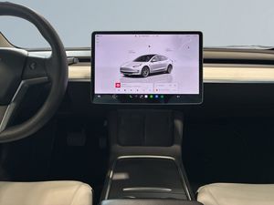 Tesla Model 3 bild 11