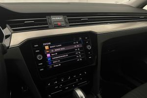 Volkswagen Passat bild 14