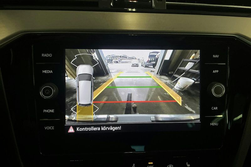 Volkswagen Passat bild 17