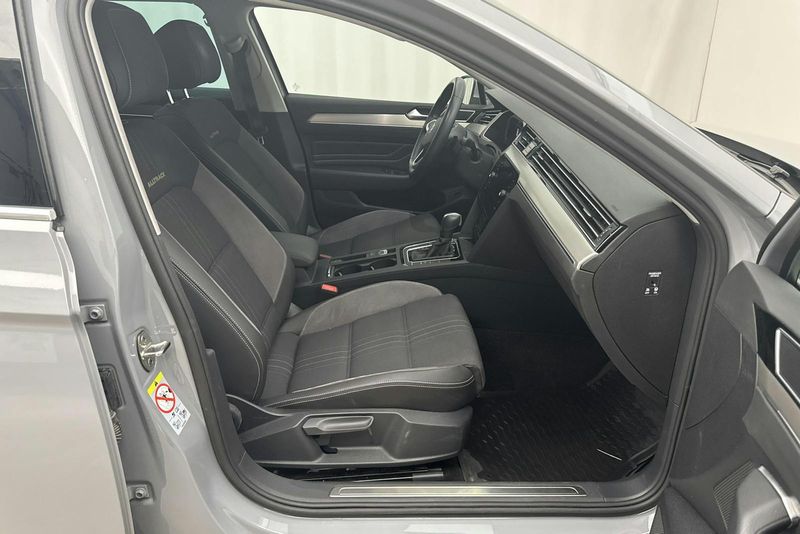 Volkswagen Passat bild 9