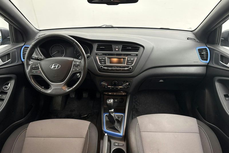 Hyundai i20 bild 6