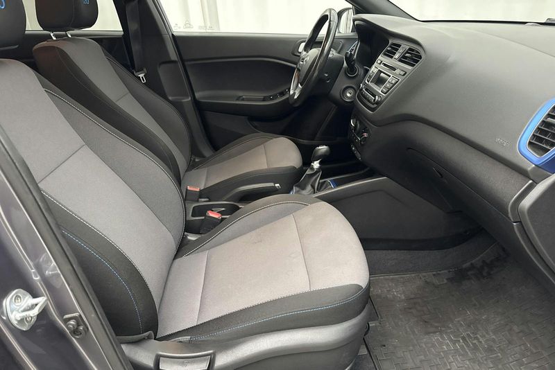 Hyundai i20 bild 7