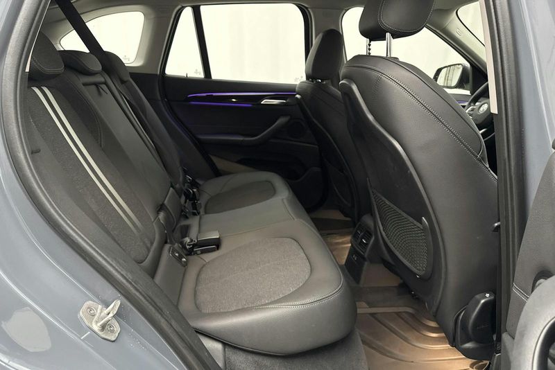 BMW X1 bild 8