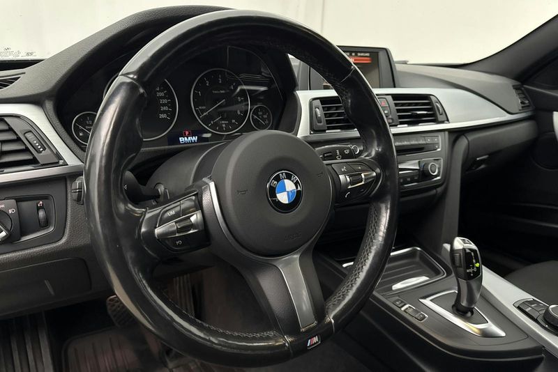 BMW 320 bild 14