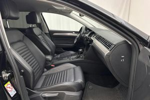 Volkswagen Passat bild 7