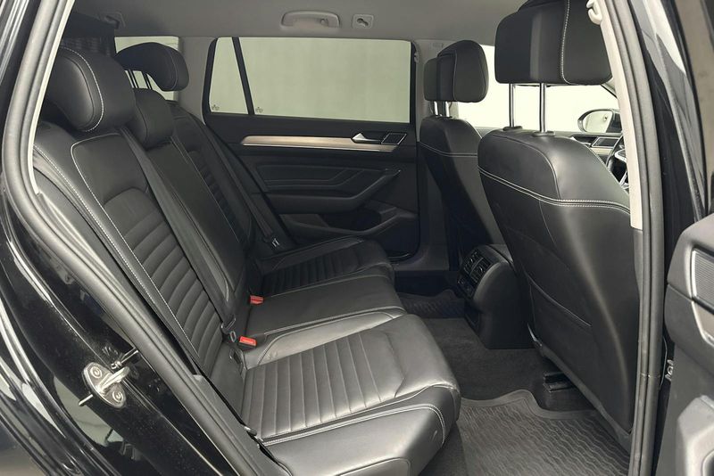 Volkswagen Passat bild 8
